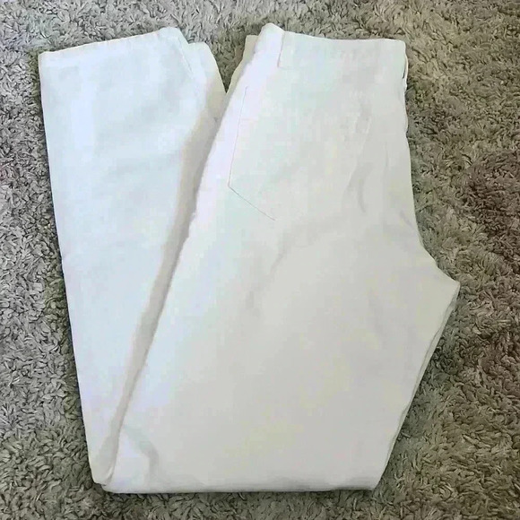 Tall 550 Levi's Relaxed Fit White Jeans - Picture 6 of 6